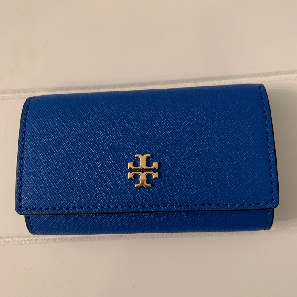 Tory Burch Emerson Key case in Bondi Blue leather - Picture 4 of 11
